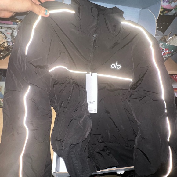Alo Yoga jacket, brand new. I bought it 2 years  ago, comes in its original box - Picture 3 of 8